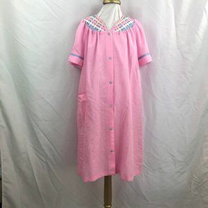 Vintage Dressing Gown Housecoat Robe Pink Dan-Ellen 70s Short Sleeve